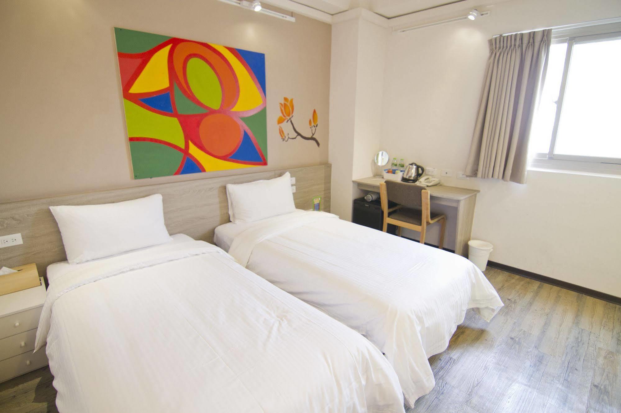 Uno Backpackers Inn Kaohsiung Exterior foto