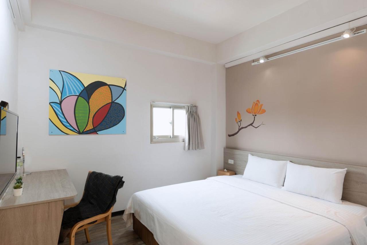 Uno Backpackers Inn Kaohsiung Exterior foto
