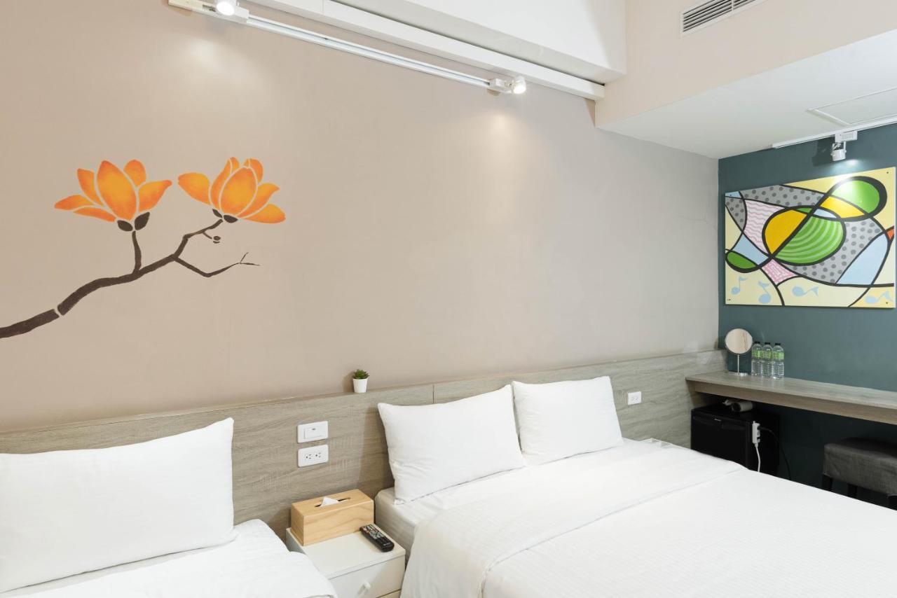 Uno Backpackers Inn Kaohsiung Exterior foto