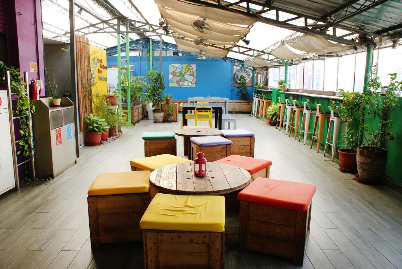Uno Backpackers Inn Kaohsiung Exterior foto
